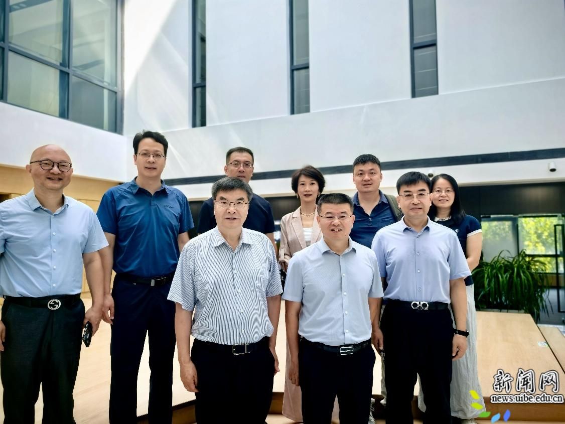 校长赵忠秀带队赴环球慧思数据技术有限